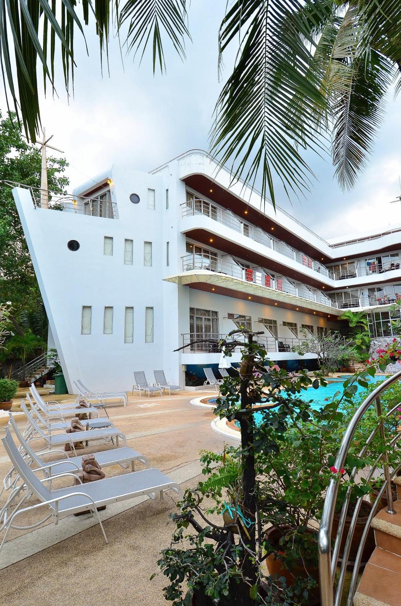 Отель Samui First House 3*