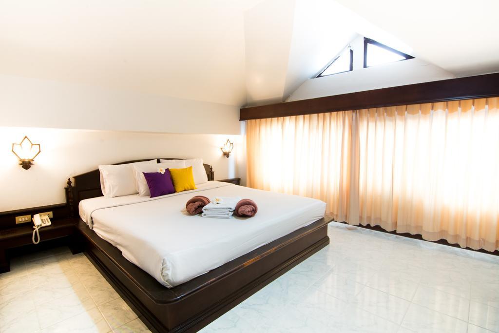 Samui First House Отель 3*